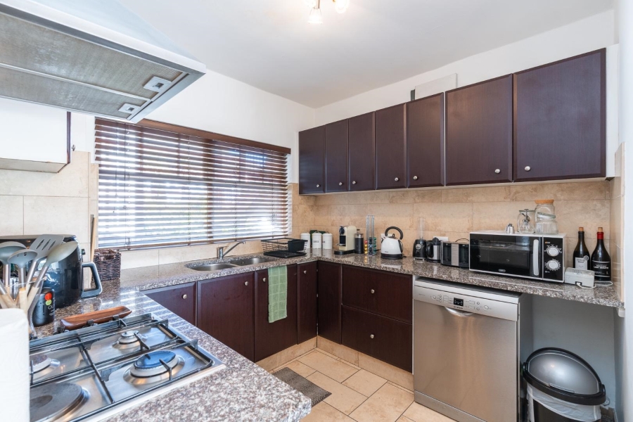 2 Bedroom Property for Sale in Green Point Western Cape